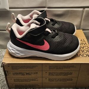 Nike Black and Pink Toddler Sneakers